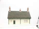 Hornby R8705 OO Gauge Skaledale The Saracen's Head Pub
