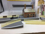 Hornby R8000 OO Gauge Country Station Kit