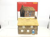 Hornby R9854 OO Gauge Skaledale The Country Cottage