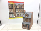 Hornby R7361 OO Gauge Skaledale Parkers Newsagents
