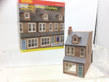 Hornby R7353 OO Gauge Victorian Terrace House Right Middle