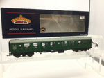 Bachmann 39-053C OO Gauge BR Green Mk1 2nd Open Coach S3840