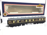 Bachmann 34-100 OO Gauge GWR Collett 1st Class Coach 8095