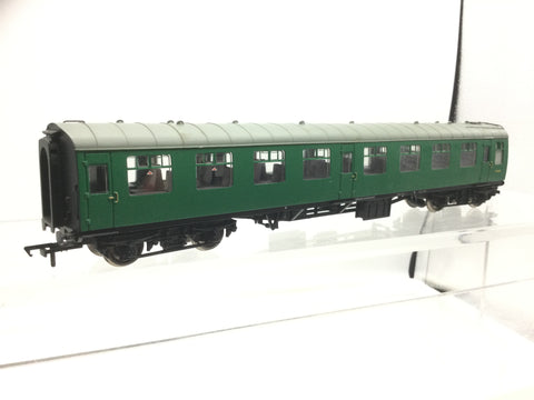 Bachmann 39-053A OO Gauge BR Green Mk1 2nd Open Coach S4040
