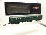 Bachmann 39-053A OO Gauge BR Green Mk1 2nd Open Coach S4040