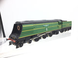 Hornby R374 OO Gauge SR Green Battle of Britain Class 21C166 Spitfire