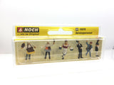 Noch 15070 HO/OO Gauge Waiting Staff (6) Figure Set