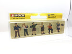 Noch 15558 HO/OO Gauge Drinkers (6) Figure Set
