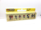 Noch 15809 HO/OO Gauge Children (9) Figure Set