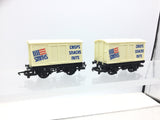 Hornby R135 OO Gauge Vent Van Smiths Crisps x2