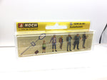 Noch 15246 HO/OO Gauge At the Bus Stop (6) Figure Set