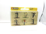 Noch 15827 HO/OO Gauge Skiers (6) Figure Set