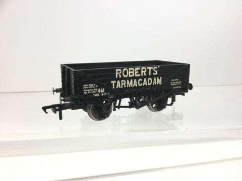 Bachmann 37-037 OO Gauge 5 Plank Wagon Roberts Tarmacadam