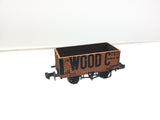 Graham Farish 377-127 N Gauge 8 Plank Wagon Wood & Co