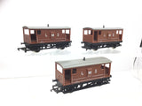Hornby R098 OO Gauge LMS Brake Van 730386 x3