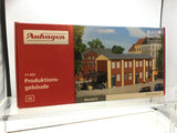 Auhagen 11423 HO/OO Gauge Factory Production Building Kit