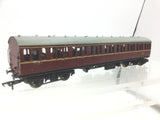 Bachmann 30-055 OO Gauge BR Suburban Coaches W43105/W46131