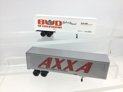 Athearn HO Gauge Pair of Truck Trailers Bud of California/AXXA