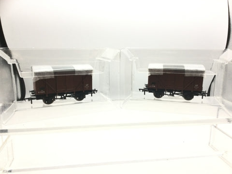 Bachmann 38-170 OO Gauge BR Plywood Vent Van x2 (1 RENUMBERED)