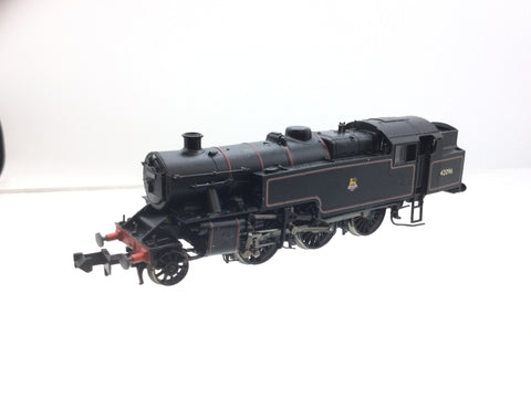 Graham Farish 372-751 N Gauge BR Black Fairburn Tank Engine 42096 (NEEDS ATTN)