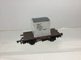 Bachmann 33-330 OO Gauge BR Conflat Wagon B702201 w Container