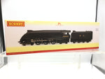 Hornby R30124 OO Gauge LNER, W1 Class 'Hush Hush' Streamlined, 4-6-4, 10000 - Era 3