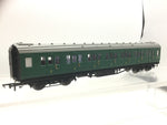 Hornby R4303A OO Gauge SR Green Maunsell Corr 1st Coach (RENUMBERED)