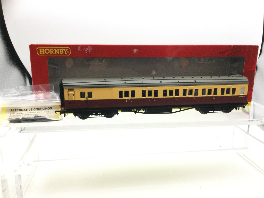 Hornby R165 Hornby R4348A OO Gauge BR Red/Cream Maunsell Brake Comp Coach S6643S