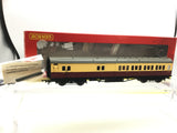 Hornby R4349A OO Gauge BR Red/Cream Maunsell Brake 3rd Coach S3730S