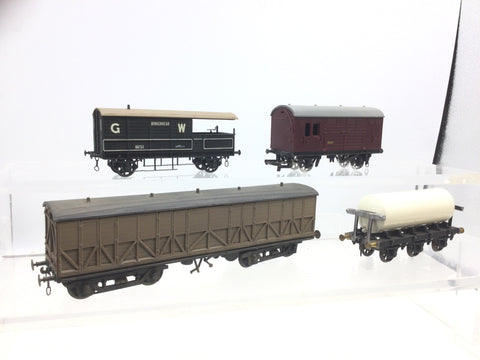 Job Lot of Assorted OO Gauge Wagons (Link Couplings)