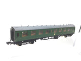 Graham Farish 0683 N Gauge BR Green Mk1 Corr 2nd Coach S24316
