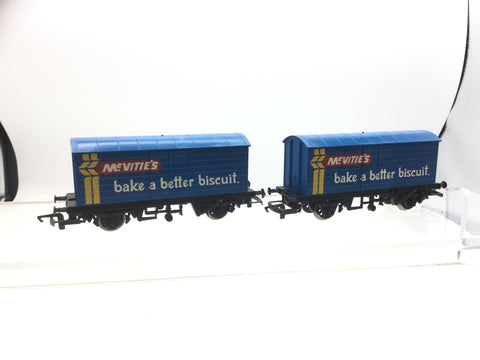 Hornby R727 OO Gauge Long Wheelbase Vans 'McVities' x2