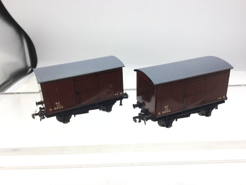 Hornby Dublo 32040 OO Gauge LNER Goods Van N182153 x2