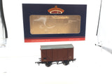 Bachmann 38-170C OO Gauge BR Plywood Vent Van B776001