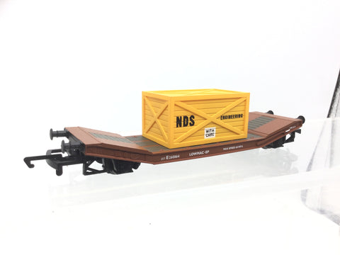 Hornby OO Gauge BR Lowmac Wagon E260864 with NDS Container