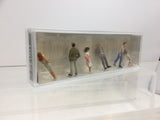 Preiser 10022 HO/OO Gauge Passers By (6) Exclusive Figure Set