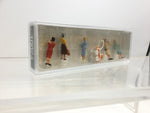 Preiser 10024 HO/OO Gauge Women (5) & Pram Exclusive Figure Set