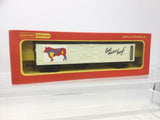 Hornby R1330 OO Gauge Refrigerated Freight Car 'Eat More Beef'