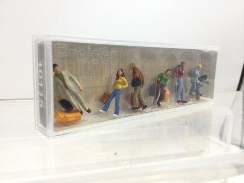 Preiser 10115 HO/OO Gauge Walking Passengers (6) Exclusive Figure Set (A)