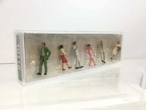 Preiser 10116 HO/OO Gauge Walking Passers By (6) Exclusive Figure Set