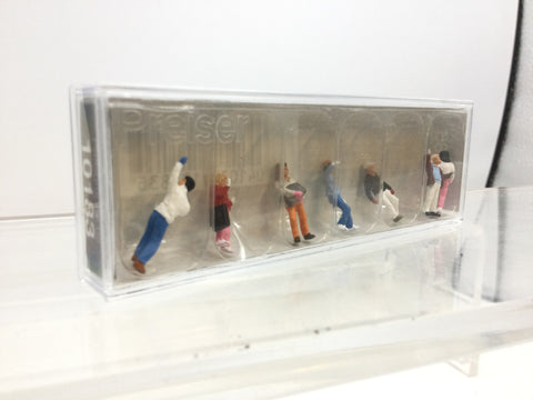 Preiser 10183 HO/OO Gauge Older Children (7) Exclusive Figure Set (A)