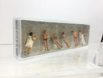 Preiser 10424 HO/OO Gauge At the Beach Buffet (6) Exclusive Figure Set