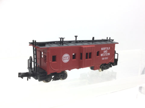Rivarossi 9374 N Gauge Norfolk & Western Bay Window Caboose 518502