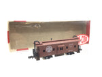 Con Cor 1251-A N Gauge ATSF Bay Window Caboose 203517