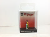 Preiser 28227 HO/OO Gauge Kissing Couple Figure