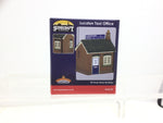 Bachmann 44-0129 OO Gauge Lucston Taxi Office