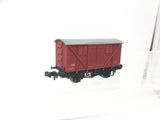 Graham Farish 373-740 N Gauge 10t Meat Van BR Crimson B870006