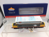 Bachmann 35-305 OO Gauge Class 37/0 Centre Headcode 37371 BR Railfeight (Red Stripe)