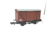 Graham Farish 377-628 N Gauge BR Bauxite 12t Vent Van B774238