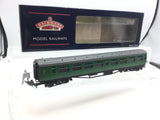 Bachmann 34-529 OO Gauge BR Green Bulleid All 3rd Coach S105S